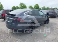2020 Tesla Model X фото