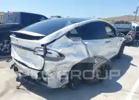 2020 Tesla Model X фото