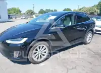 2020 Tesla Model X фото