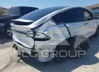 2020 Tesla Model X фото