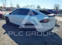 2020 Tesla Model X фото