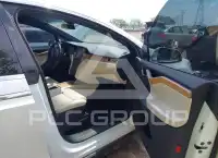 2020 Tesla Model X фото