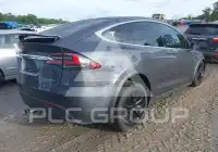 2020 Tesla Model X фото