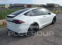 2020 Tesla Model X фото
