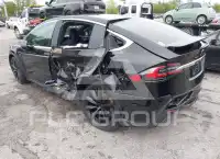 2020 Tesla Model X фото