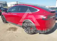 2020 Tesla Model X фото
