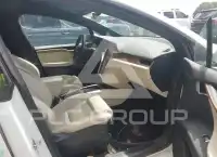 2020 Tesla Model X фото