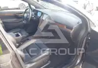 2020 Tesla Model X фото