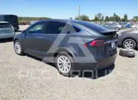 2020 Tesla Model X photo