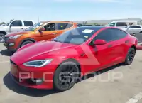 2020 Tesla Model S фото