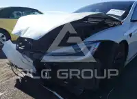 2020 Tesla Model S фото