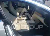2020 Tesla Model S фото