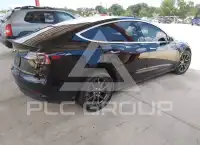 2020 Tesla Model 3 фото