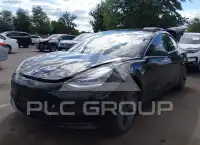 2020 Tesla Model 3 фото