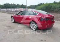 2020 Tesla Model 3 фото