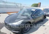 2020 Tesla Model 3 фото