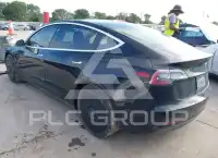2020 Tesla Model 3 фото