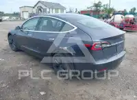 2020 Tesla Model 3 фото