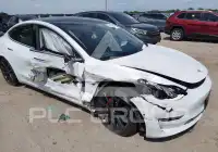 2020 Tesla Model 3 фото