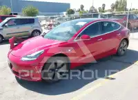 2020 Tesla Model 3 фото