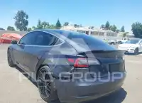 2020 Tesla Model 3 фото