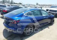 2020 Tesla Model 3 фото