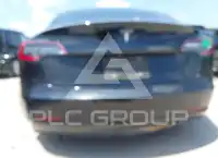 2020 Tesla Model 3 фото