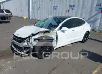 2020 Tesla Model 3 фото