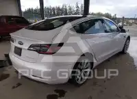 2020 Tesla Model 3 фото