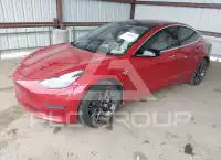 2020 Tesla Model 3 фото