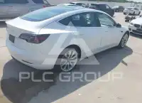 2020 Tesla Model 3 фото