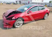 2020 Tesla Model 3 фото