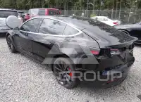 2020 Tesla Model 3 фото
