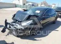 2020 Tesla Model 3 фото