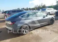 2020 Tesla Model 3 фото