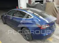 2020 Tesla Model 3 фото