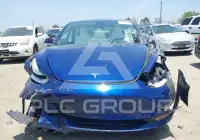 2020 Tesla Model 3 фото