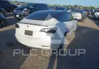 2020 Tesla Model 3 фото