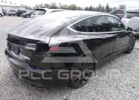 2020 Tesla Model 3 фото