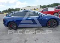 2020 Tesla Model 3 фото