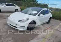2020 Tesla Model 3 фото