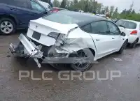 2020 Tesla Model 3 фото