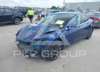 2020 Tesla Model 3 фото
