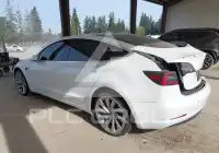 2020 Tesla Model 3 фото
