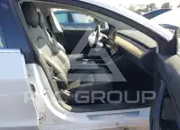 2020 Tesla Model 3 фото