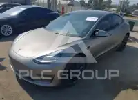 2020 Tesla Model 3 фото