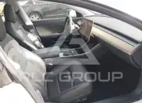 2020 Tesla Model 3 фото