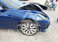 2020 Tesla Model 3 фото