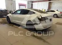 2020 Tesla Model 3 фото