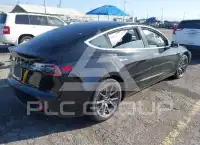 2020 Tesla Model 3 фото